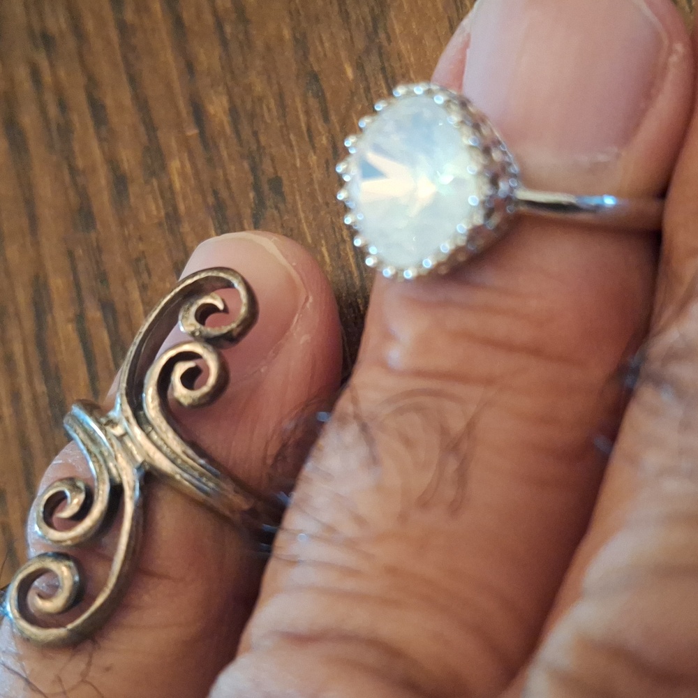 Lot of 2 925 rings